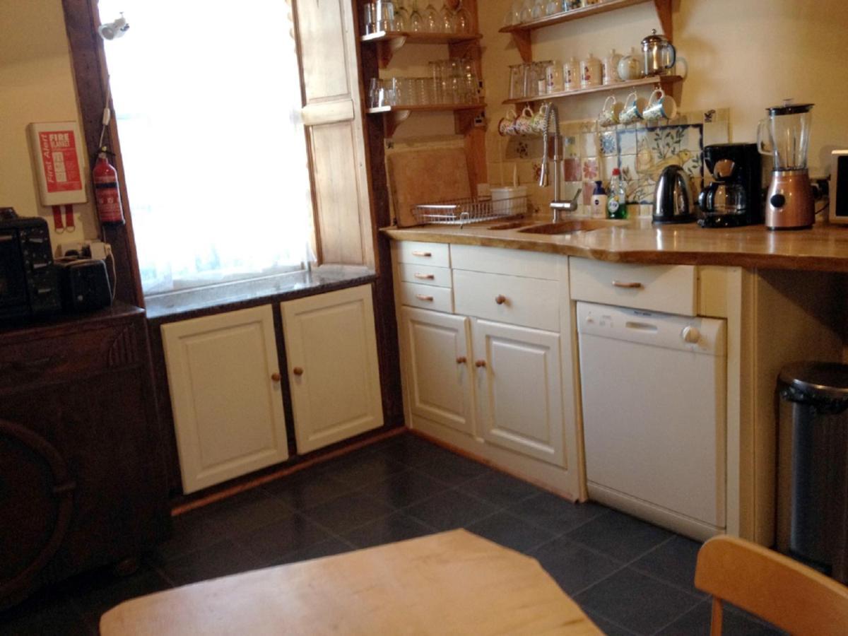 F1- Very Nice City Centre Apartment เอดินบะระ ภายนอก รูปภาพ