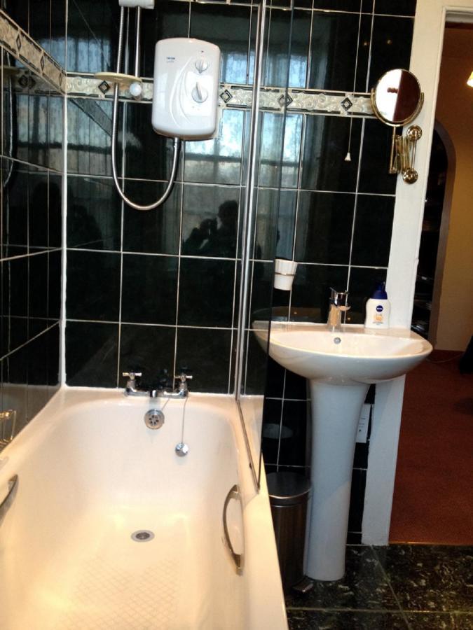 F1- Very Nice City Centre Apartment เอดินบะระ ภายนอก รูปภาพ